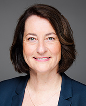Das Foto zeigt Leonie Gebers, Staatssekretärin im Bundesministerium für Arbeit und Soziales. 